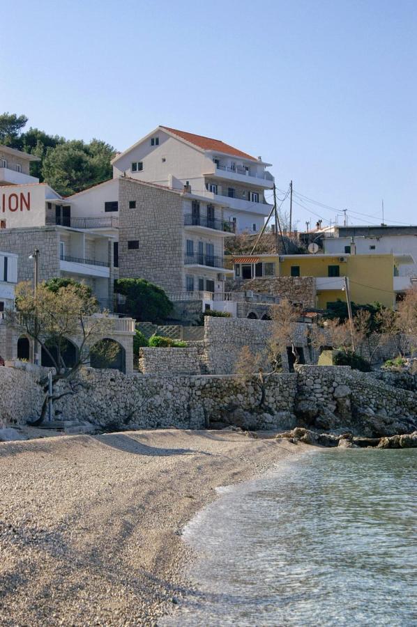Apartments By The Sea Drasnice, Makarska - 2581 Ngoại thất bức ảnh