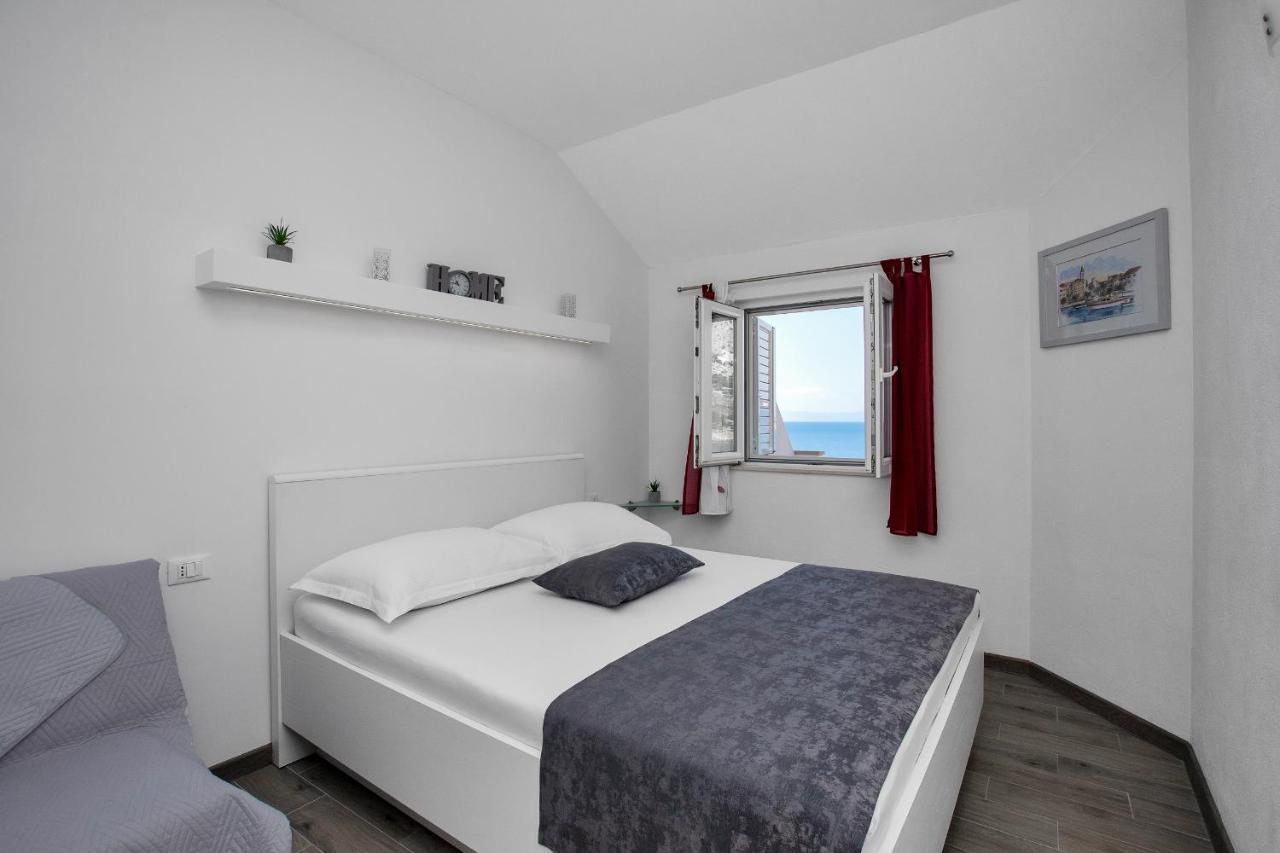 Apartments By The Sea Drasnice, Makarska - 2581 Ngoại thất bức ảnh
