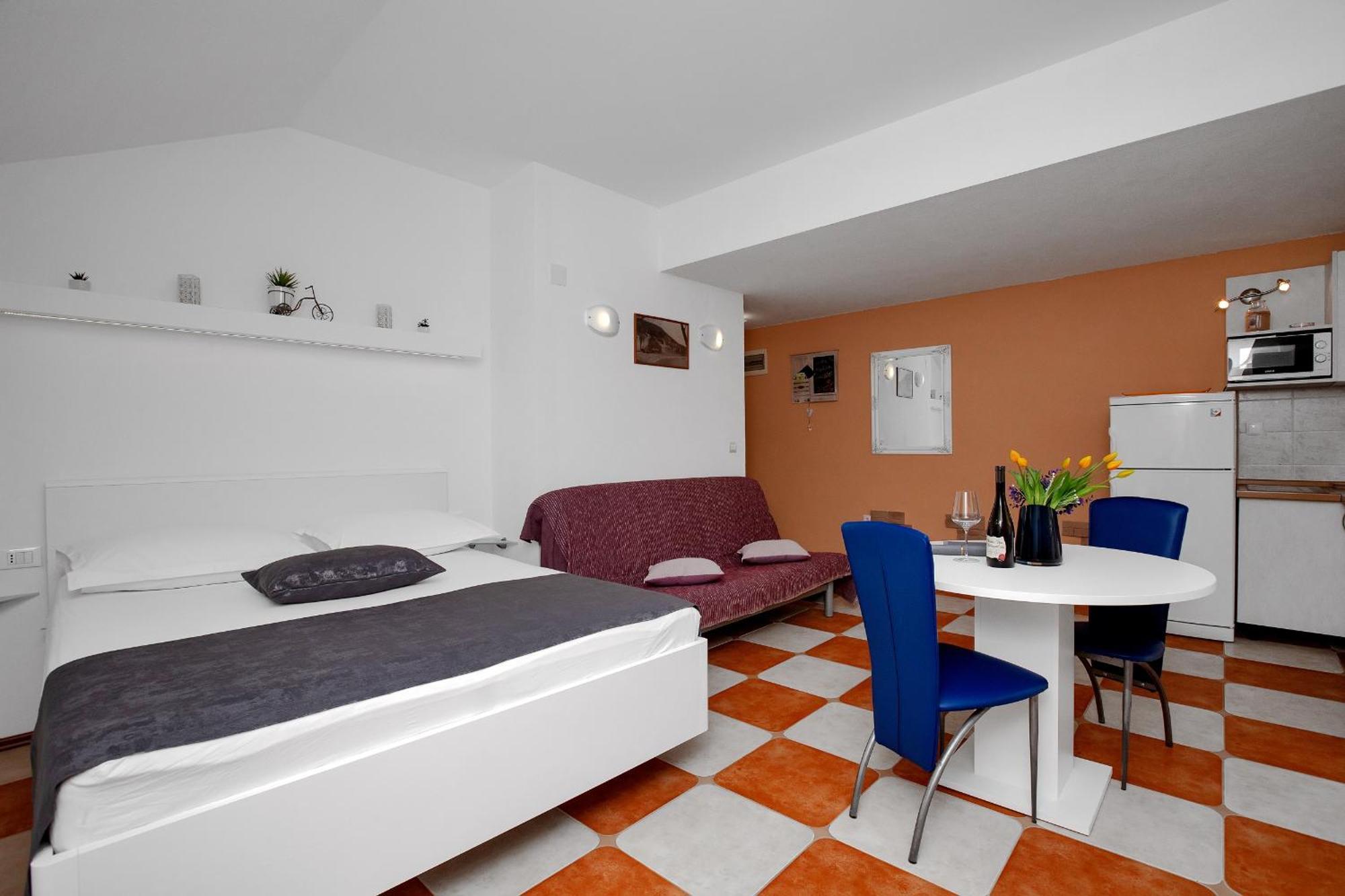 Apartments By The Sea Drasnice, Makarska - 2581 Phòng bức ảnh